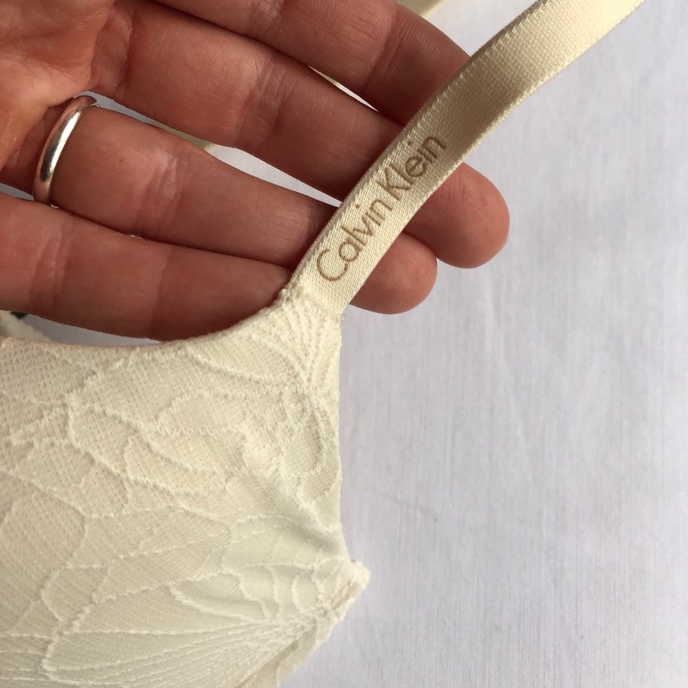 Calvin Klein Push-up Bra - Picture 10 of 10